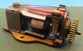 3-pole MOTOR 12V DC ON BASE (Triang Transcontinental)