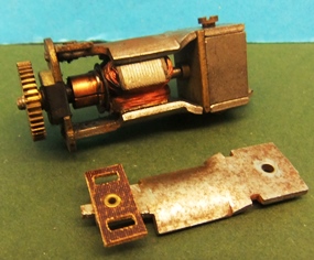 3-pole MOTOR & spare top-plate with brush holder