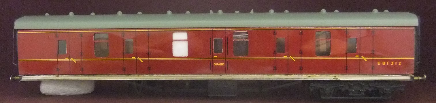 Hornby Dublo 4075 Full parcels brake BR Maroon