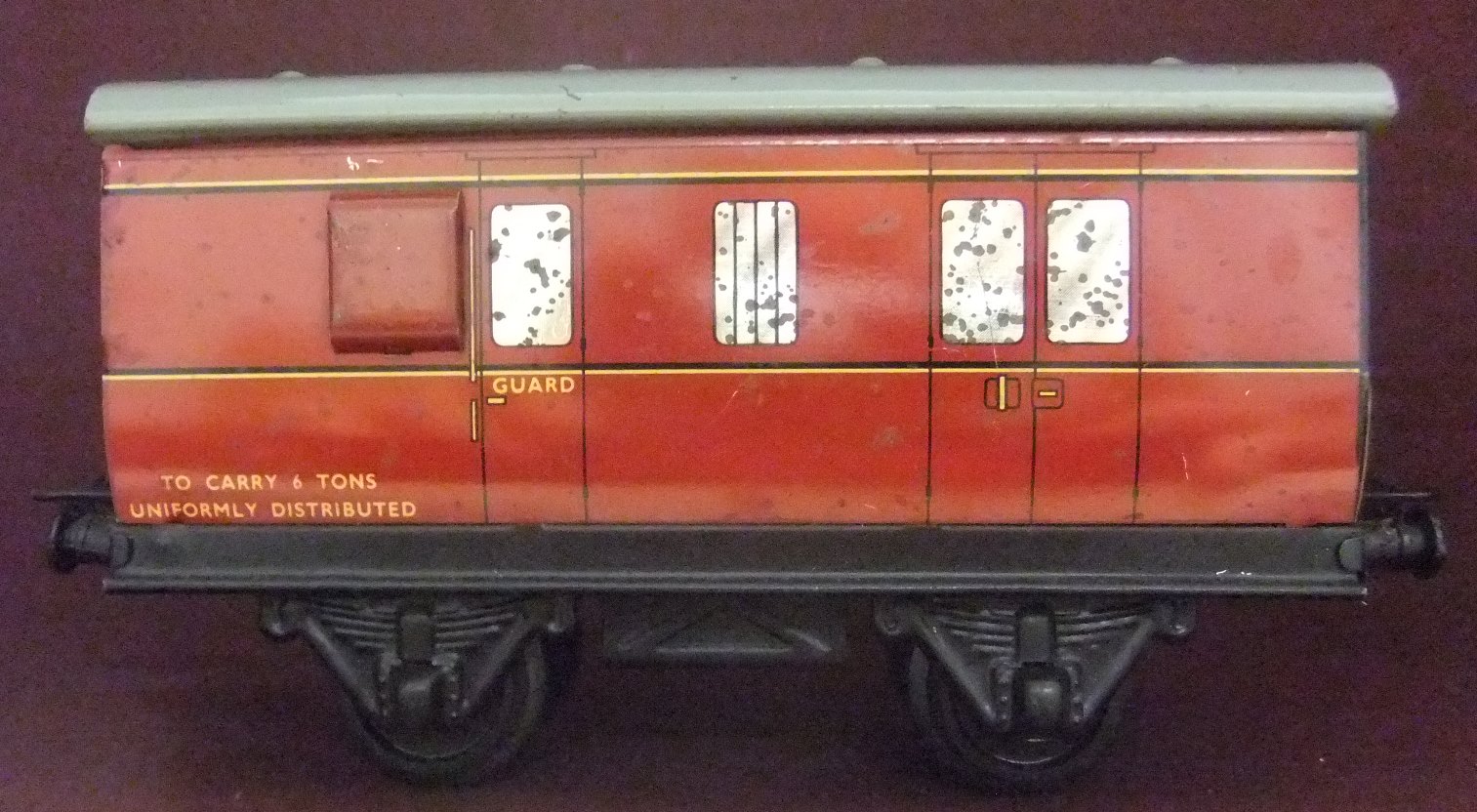 Hornby 0-scale Passenger coach