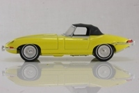 1:43 1968 Jaguar E-type Cabriolet - Yellow
