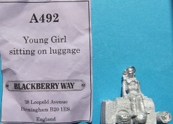 BLACKBERRY WAY A492 Young lady + Luggage