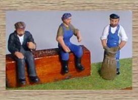 LANGLEY MINIATURES OF13 Farm Workers