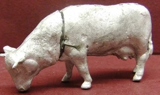 1:43 Bag of 1 Grazing Cow (head attached).- Unknown Make