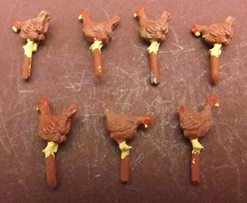 1:43 Unknown Make 7 Painted Chickens x 1