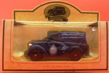 1:43 Lledo Vanguards Morris Z Van = Devon Constabulary VA58027