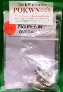 Duncan Models 2 Figures in Overalls - unpainted