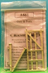 Blackberry Way A681 Gate & Gate-posts
