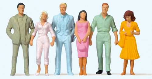 1:45 Figures Passers-by x 6