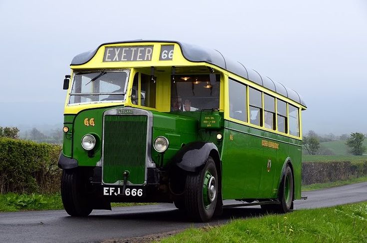 1:43 Leyland Tiger Single deck bus with ECW body