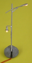 1:76 Tall pavement/streetlight - 12 volt