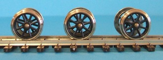 4 x Triang 31mm knurled axle for early coaches spares wagons & tenders 